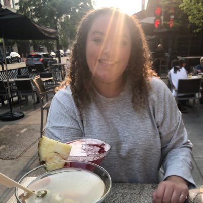 jesssennnis's profile picture. 