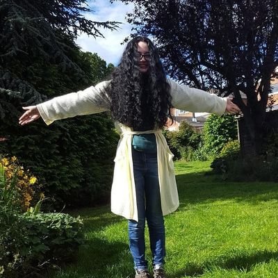 Rhiannon28_'s profile picture. *insert words here*