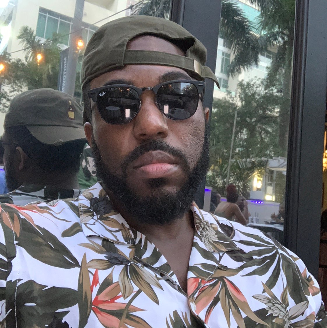 _QUINTESSENTIAL's profile picture. 