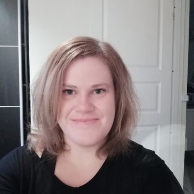 mitnight2602's profile picture. I am still here