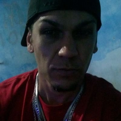 aqui quem menos corre voa aqui não tem marcha lenta aqui só tem cientista e o que não existe nos inventa
