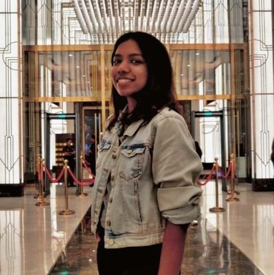 varoothini's profile picture. Carpe Diem 💛