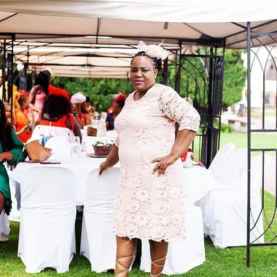 Prizinhle1's profile picture. a women of wise words i dont beat beyond the bushes