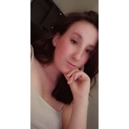 x_lisa_y's profile picture. never a night alone, anywhere u wanna go.