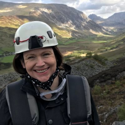 #Labour🌹~Educator~Activist~Feminist~Fibro-fighter ~❤️animals 🌱 #loveourplanet 🌍 Like adventures🪂theatre 🎭 writing 🖋& a good book 📕Always #BeKind 🥰