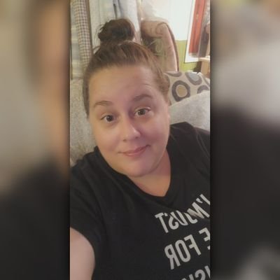 WhatTheFarkle's profile picture. Mizz Strutz Creations is a e commerce business providing quality handmade goods and resale. Come see me at Etsy and Poshmark