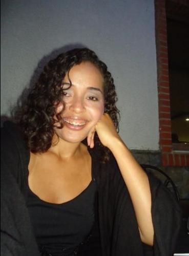 Electrónico, músico, directora, cantante, locutora y de todo un poco... Llevando con orgullo la música  al mundo.