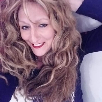 amick_theresa's profile picture. CHANGE PLACES!! ✌❤