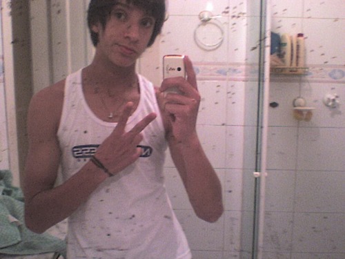 YuriJacobO_o's profile picture. Yuri Jacob akii ;) segue aii hahahah
Valew !!