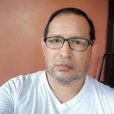 miguel1742's profile picture. poco o nada  será mejor qué nada