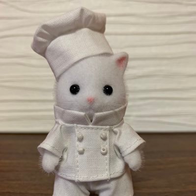 シルバニア衣装がかりになりました。 いろいろ作りたい物がありすぎて、 ハンドメイド大好き。 無言フォローごめんなさい