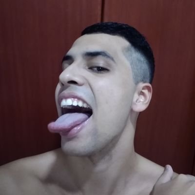 Ricardo16557906's profile picture. Formando se Gestor comercial ❤️❤️
Vendedor profissional de Games🕹️
Gerente do próprio negócio.