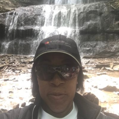 Pause and take in the beauty of nature. A social networker, and fundraising professional who see the beauty in helping others. Lover of Raptors Basketball 🏀