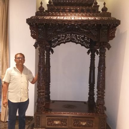 I am wood inlay artist
ನಾನು ಮೈಸೂರಿನ ಪ್ರಸಿದ್ಧ ಜಿಐ ಟ್ಯಾಗ್ ಹೊಂದಿರುವ ಕುಂದಣ ಕಲೆ-ಕಲಾವಿದ, ನನ್ನ ದ್ಯೆಯ ಕುಂದಣ ಕಲೆ ಉಳಿಸುವುದು ಕುಶಲಕರ್ಮಿಗಳ ಅಭಿವೃದ್ಧಿಗೆ ಶ್ರಮಿಸುವುದು, ಜೊತೆಗೂಡಿ.