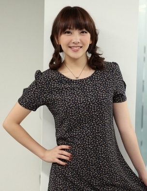안녕하세요! KARA 강지영양의 봇입니다. 바쁜 지영양을 대신해서 팬서비스를 해드려요 ^^ 진짜 지영양의 트위터는 @kkangjii 입니다^^~ 지영양과 똑같지 않더라도 예쁘게 봐주세요. 열심히 하구 있답니당~ㅠㅠ 맞팔해드리구,멘션 답 다해드립니당^^.