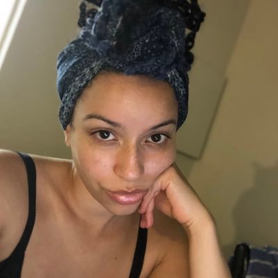 _belletournesol's profile picture. Living in a dilemma. welcome to it. 🧸