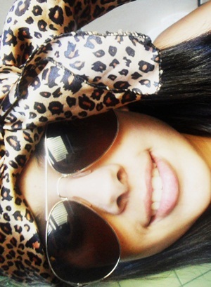 quem se define , se limita .  follow -me :*
