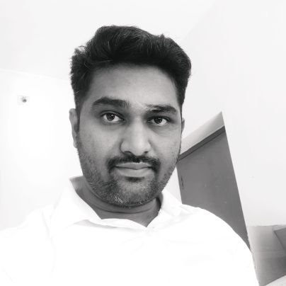 skvmfly's profile picture. 