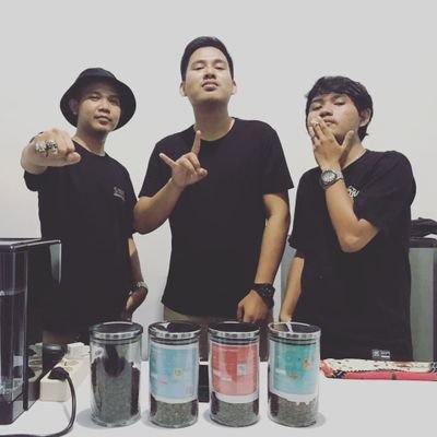 06Marlboroman's profile picture. cancer 1995 | single fighter