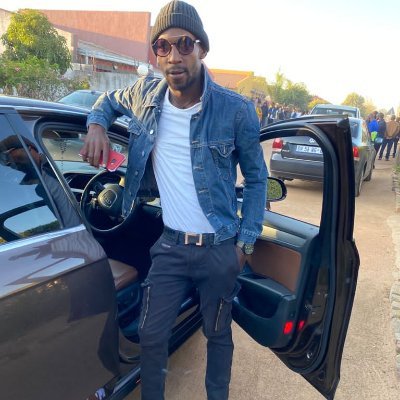 humble😌
Engaging 🤝🏽
observation 😎|lowkey savage😈