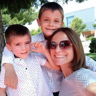 anabelenluzan's profile picture. Montisonense en ZGZ. Técnico de #MK y gestión de la #RS en @CARTV_. Comunicadora licenciada por @FccUab. MK, RRPP, Protocolo. Pasión por la Sostenibilidad 🌍.