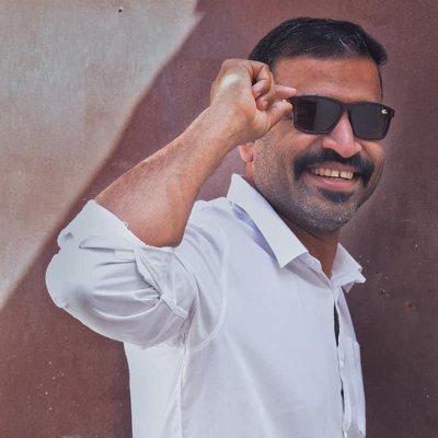 വീട് ചാലക്കുടി, ജോലി ദോഹേല്.. ഇടക്കെടക്ക് പോയിവരും...