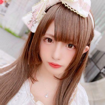 * ^* Vkei is my life ;) I love anime,manga ,Japanese culture . GEMINI ♊️, I am romantic , I love vampires . I love fashion and rock . pastel gothic. 🎀 . ~