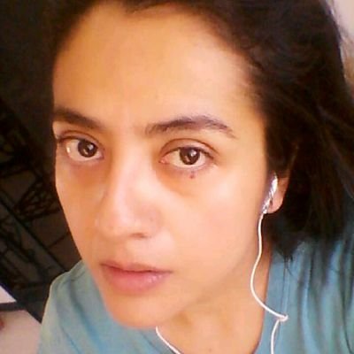 MaBintMuhammad's profile picture. Literatura, hub literario, lecturas, podcast, tertulias..