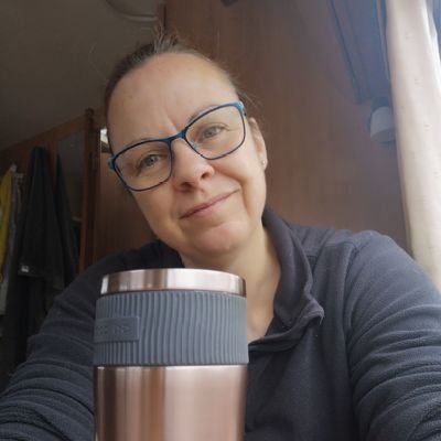 SandraJ22609546's profile picture. Quirky 40 something loving family and life.....life's to short 🤩