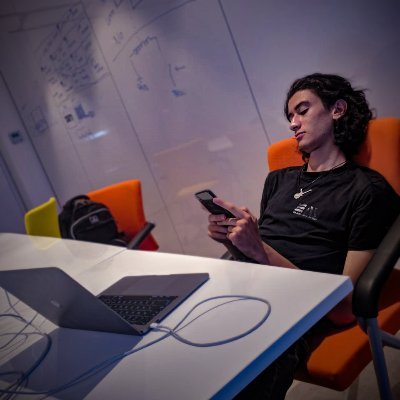 Elliop_Sh's profile picture. Front-end developer, @1337FIL alumni
Fall in love with @typescript & @sveltejs
Exploring Web3 & @solana