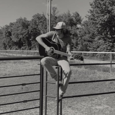 the_wyattoliver's profile picture. 