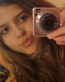 SininhodoVale's profile picture. Nossa ée mt dificil falar de si msm !! Maas me segui aii...