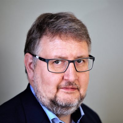 Cand.polit./M.Sc. Econ.
Økonom hos DTL-Danske Vognmænd. Tweets, retweets og likes for egen regning. Retweets er ikke lig med enighed.