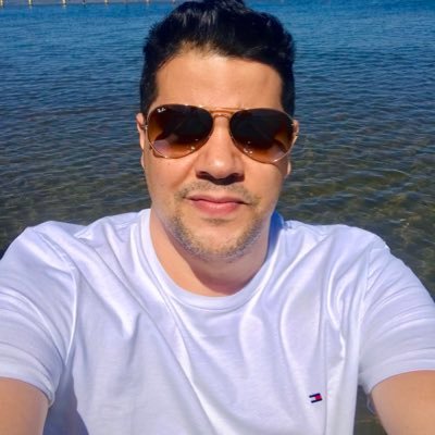 Casado, pai de 2 e empresário. Ellite Music.