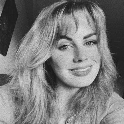 ESLTeacherTiff's profile picture. Online ESL Teacher with Magic Ears 🐰