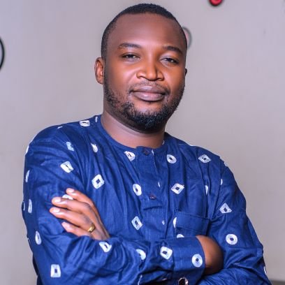 Legal practitioner,Agropreneur,politically sensitive,gemini,married,chelsea fan..and a music freak.8-)
