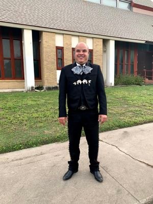 Blind, live in Arizona, Mariachi musician, love technology, social, AT instructor