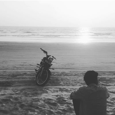 rishad_na's profile picture. :(