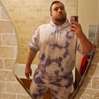 medibearable's profile picture. Irish bear. Doctor. Queer. Bored. They/Them