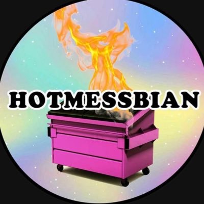 hotmessbian 👩🏿‍🤝‍👩🏽