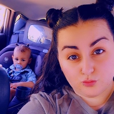 Rylee's mom💜🧜♀️
Leo🦁
Thicker than a snicker 🍫