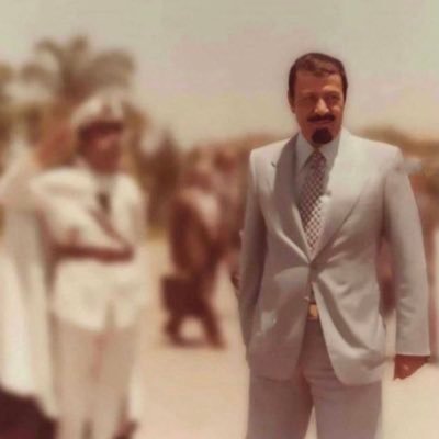 رفَعتُ للهِ في الآفاقِ أُمنِيةً حاشاهُ يحرمُ قلبي ماتمنّاهُ