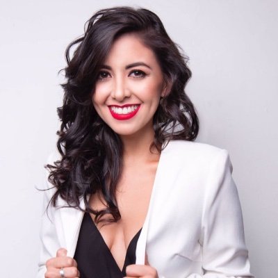 AlejaLuzuriaga's profile picture. #Animalista #RRPP - #Marketing Adicta al buen Café ☕️❤️ Amo correr 🏃🏻‍♀️