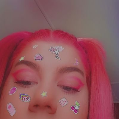 eshayheffie's profile picture. 