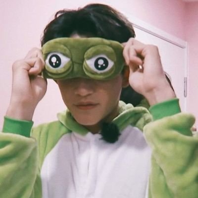 luzxns's profile picture. 