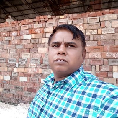 BILLUSI89022982's profile picture. teacher