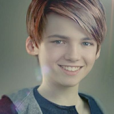 Child of Alina Devée and Reno Sinclair || Age: 7 || Minor RP Account || FF7 Fan Account /MVRP || Artwork for Avatar by me using Daz Studios and FaceApp