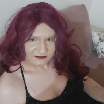 Lazer epilasyonlu ve kadınsıyım. Yaşım 32 Sadece pasifim, aktif olmuyorum. Görüşme için kendinizi tanıtan mesaj yazıp, lütfen fotoğraf paylaşınız.