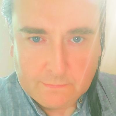 elzenberg1's profile picture. ...stan wojska odzwierciedla dokładnie stan moralny społeczeństwa, którego jest nieodłączną częścią. Słabe państwo, słaby naród, słabe wojsko. Z.Herbert 1994 r.