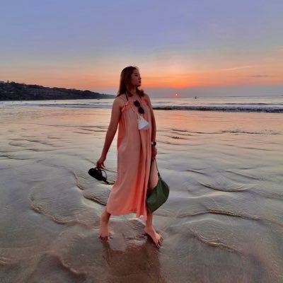 nickywithy's profile picture. 